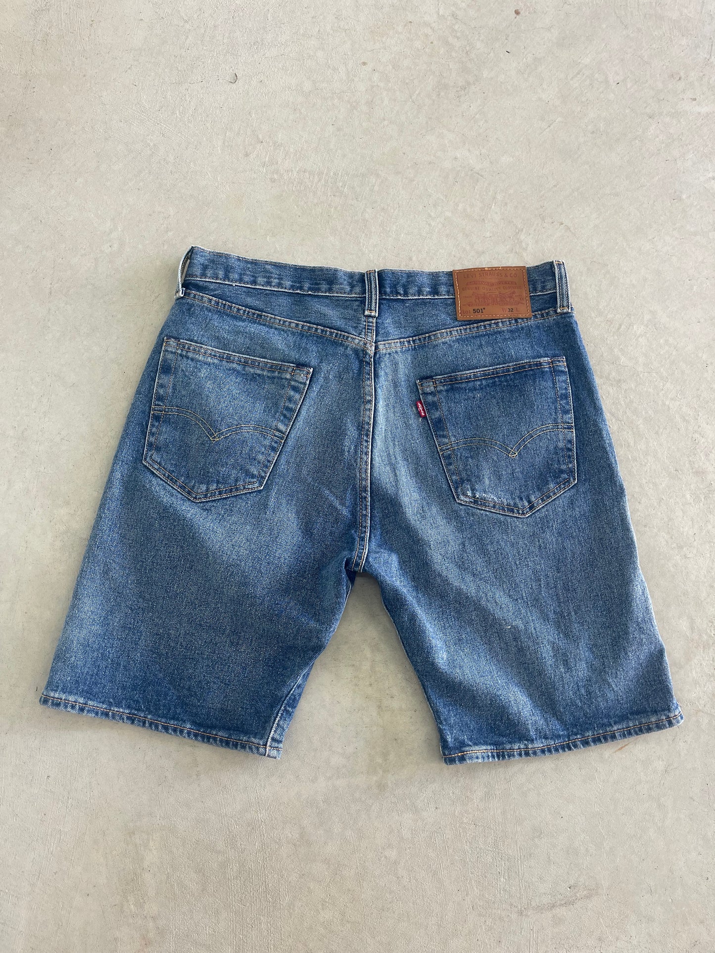 Levi’s 501’s Jorts (32)