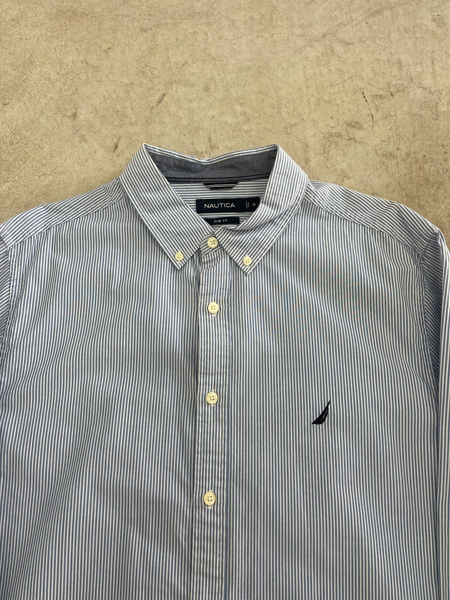 Nautica Button Up (XL)
