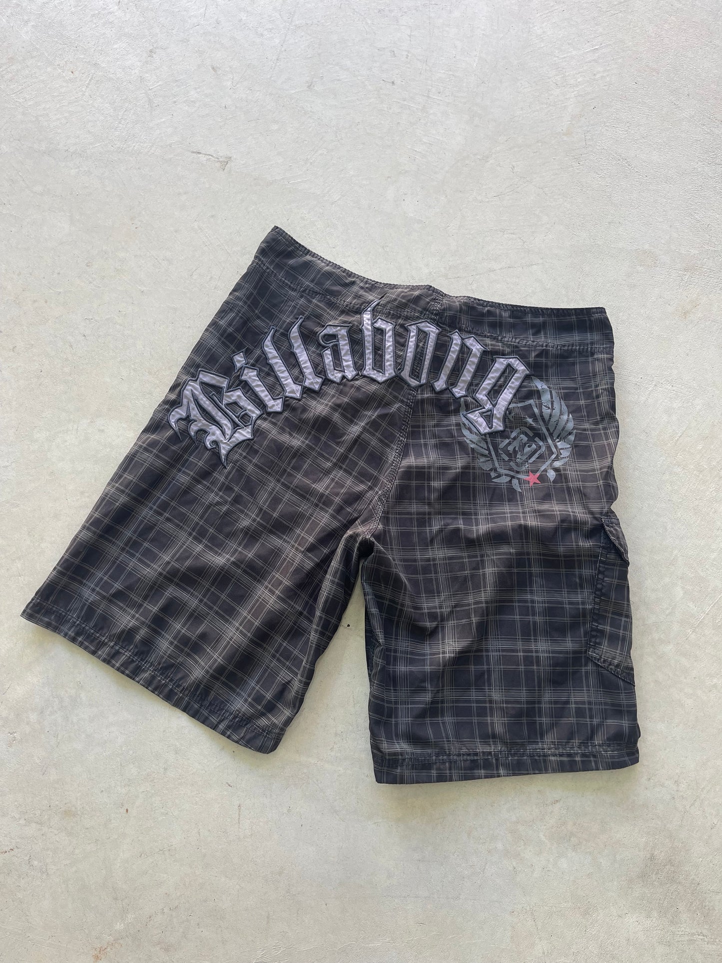 Y2K Billabong Boardies (38)