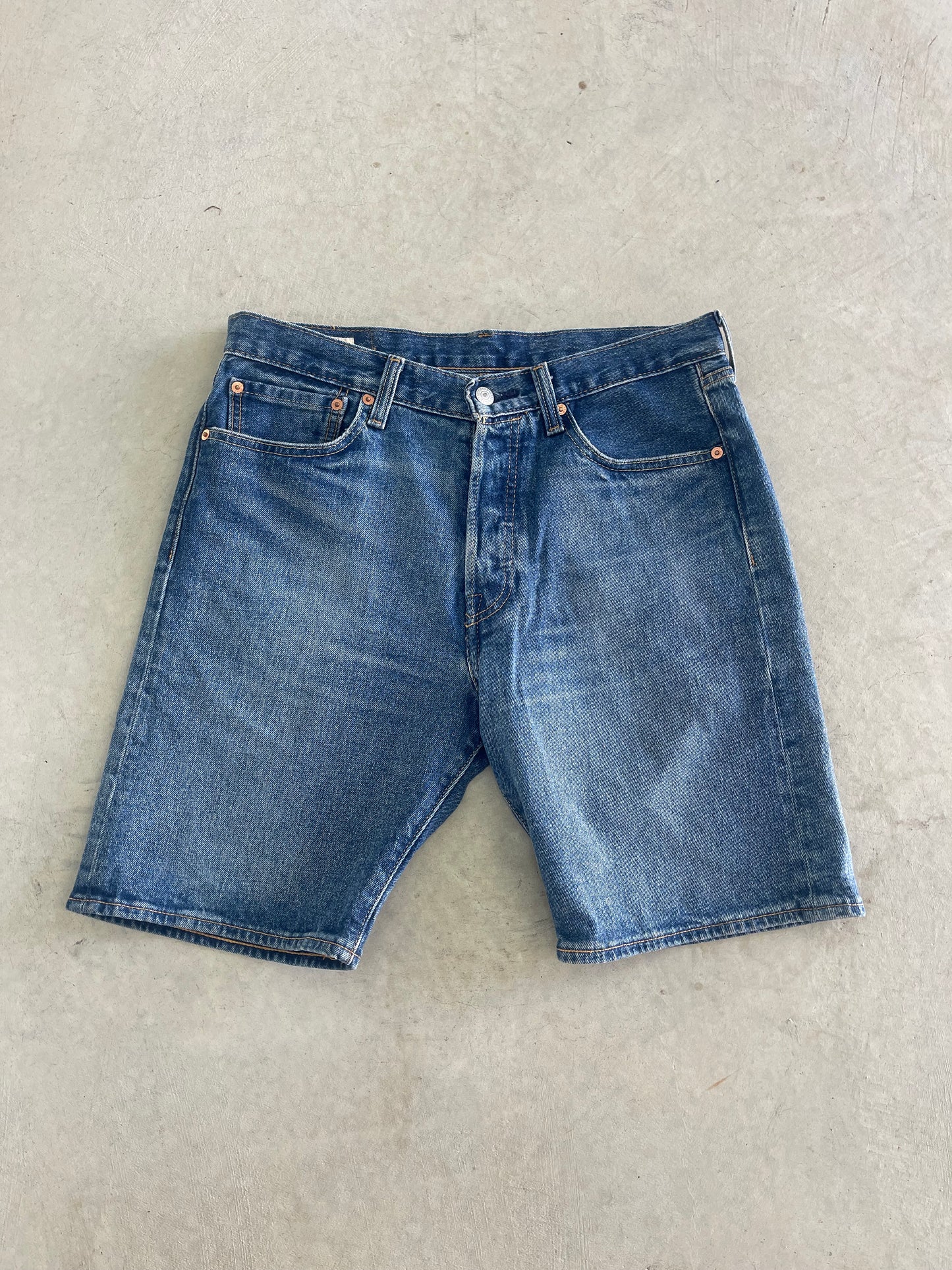 Levi’s 501’s Jorts (32)