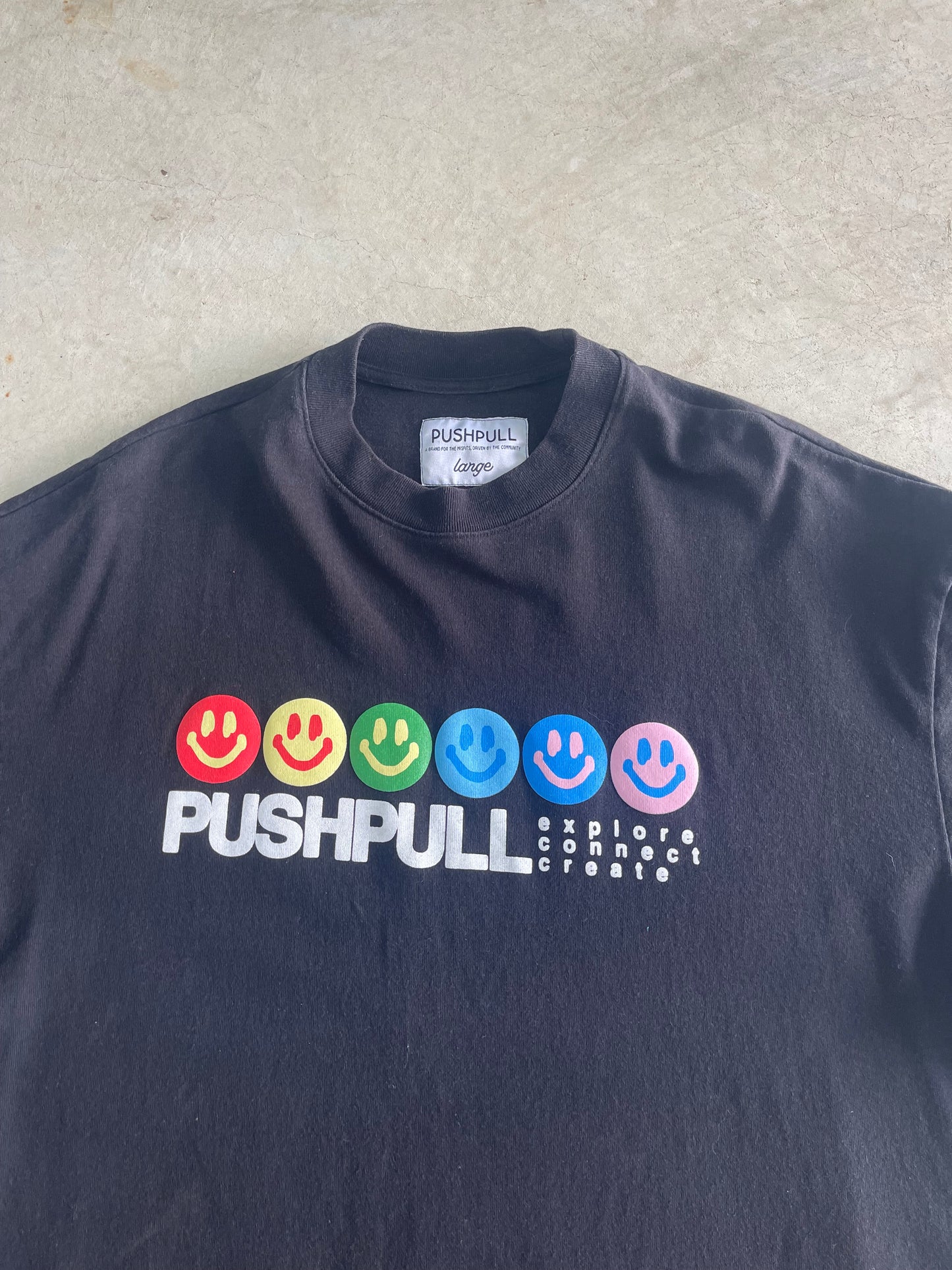 Push Pull Smiley Tee (L)