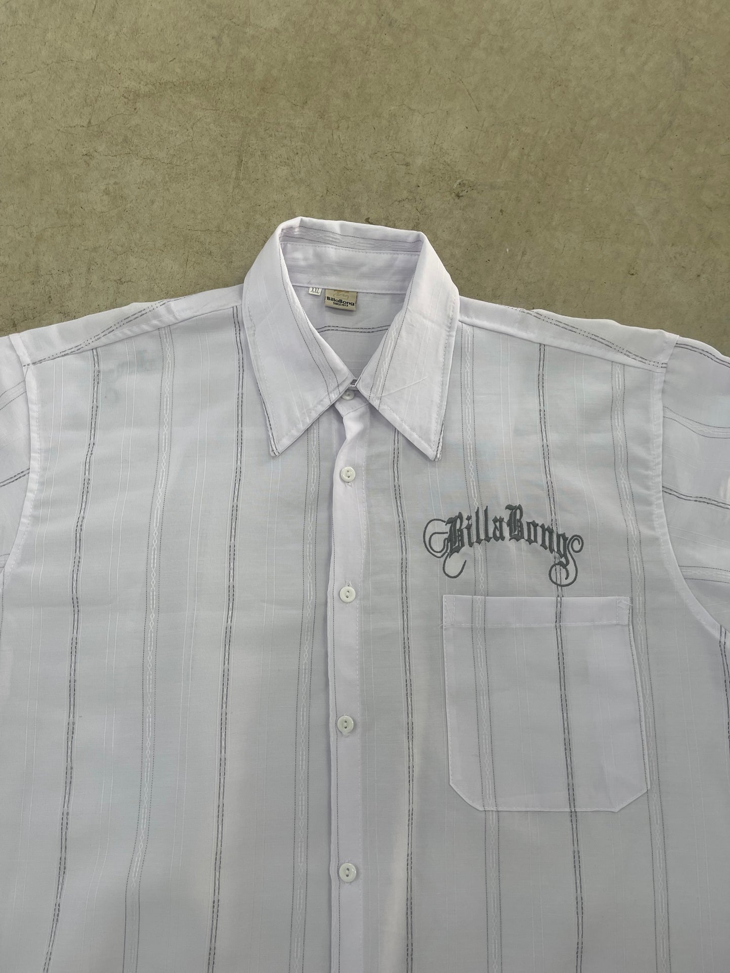 Y2K Billabong Short Sleeve Button Up (XL)