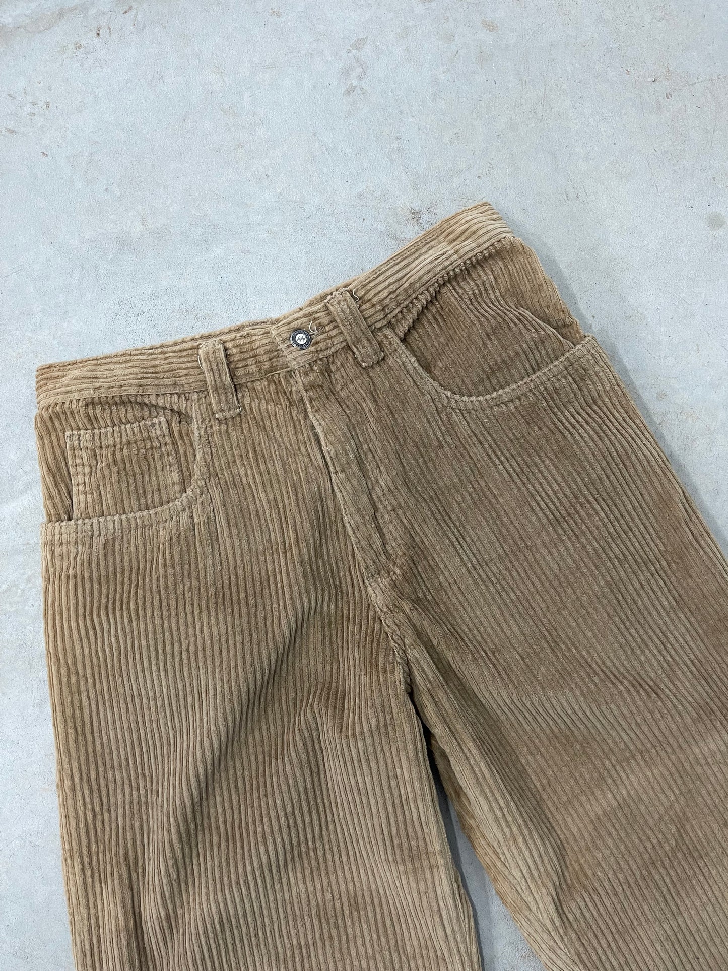 ‘90s Billabong Corduroy Pants (31)