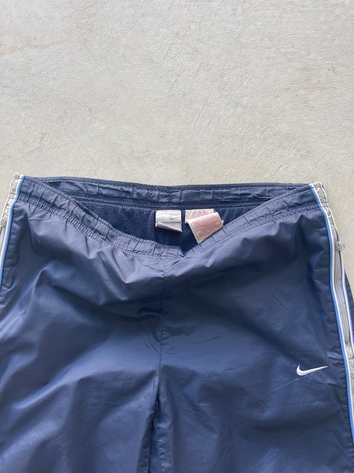 Vintage Nike Trackpants (30)