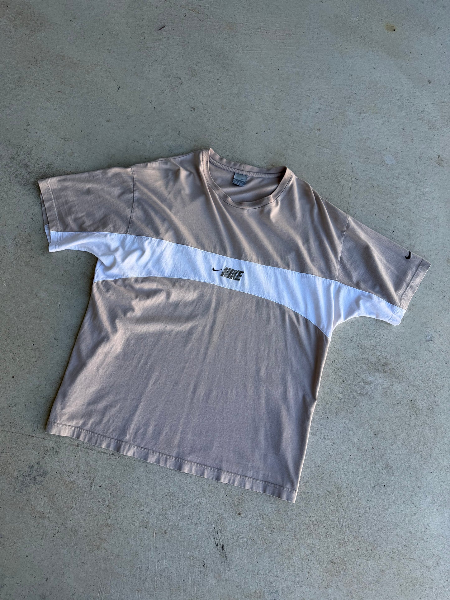 Vintage Nike Tee (XL)