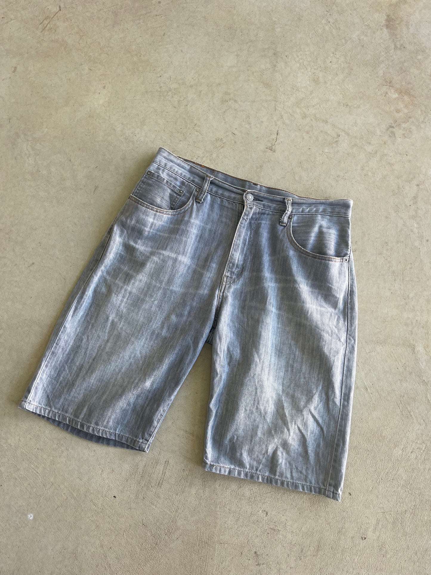 Vintage Levi’s Jorts (32)