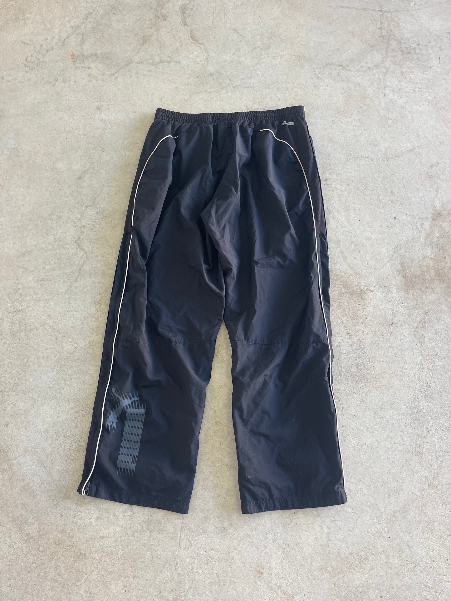 ‘00s Puma Trackpants (32+)