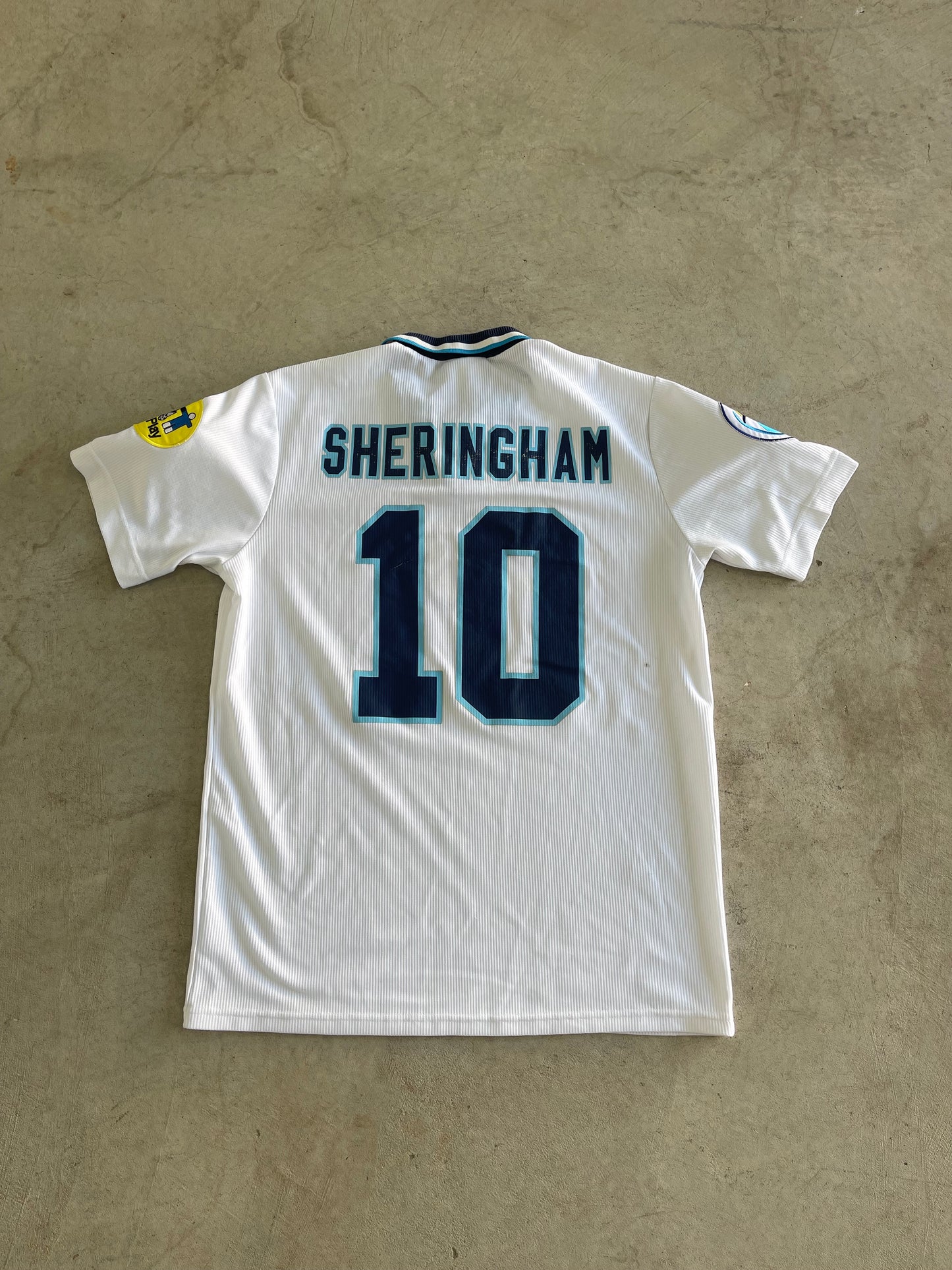 Vintage Umbro England Soccer Jersey (XL)