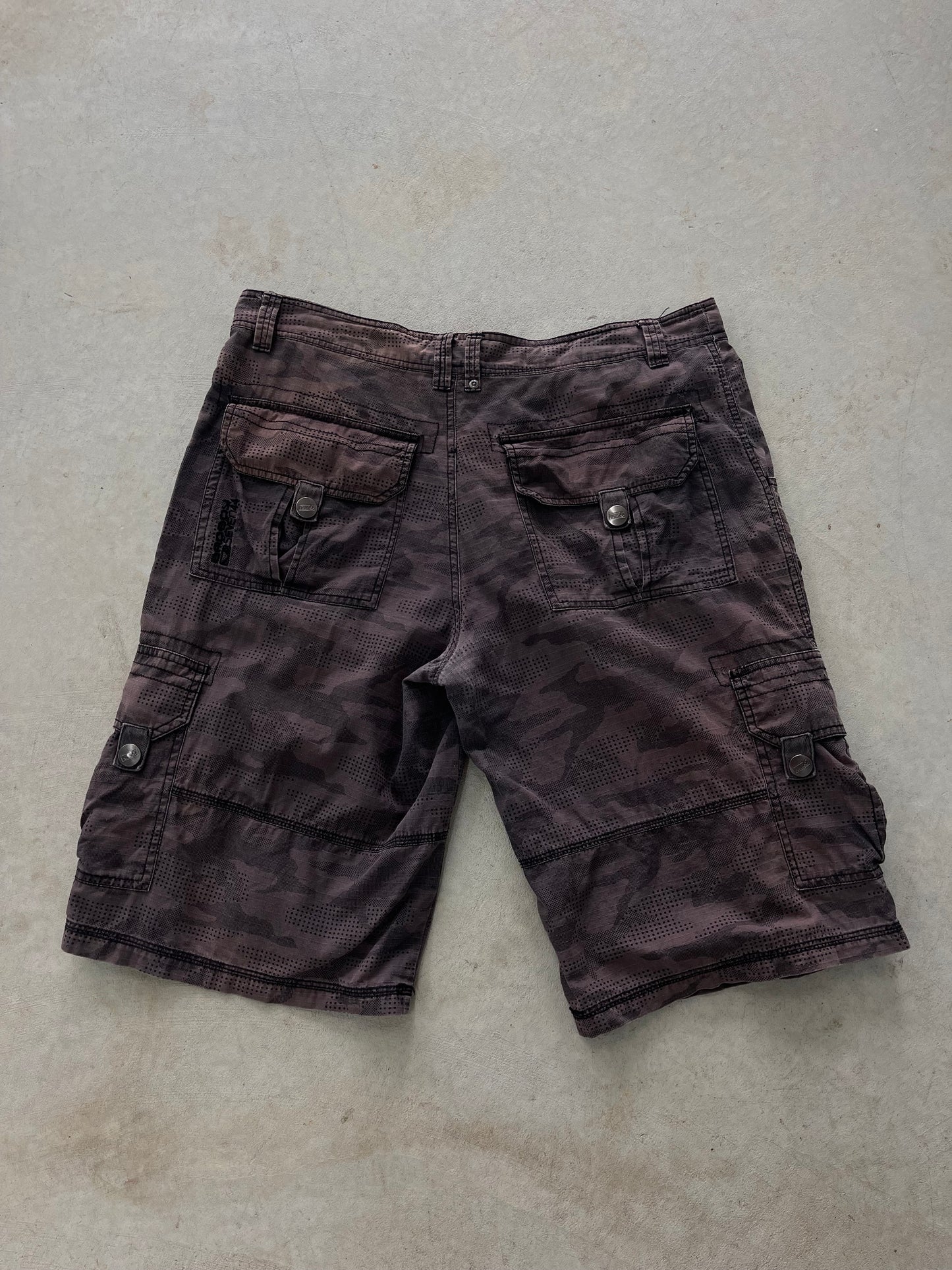 Y2K BadBoy Cargo Shorts (36)