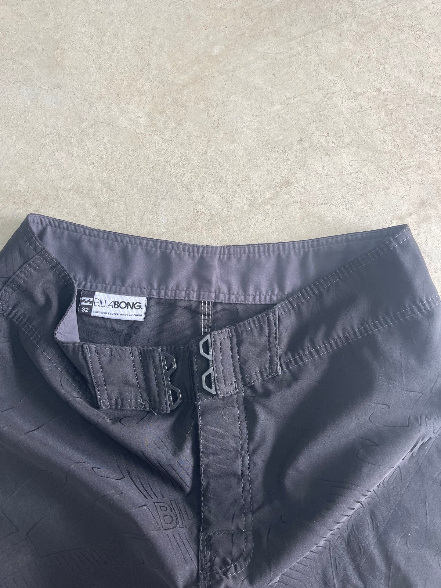 Y2K Billabong Boardshorts (32)