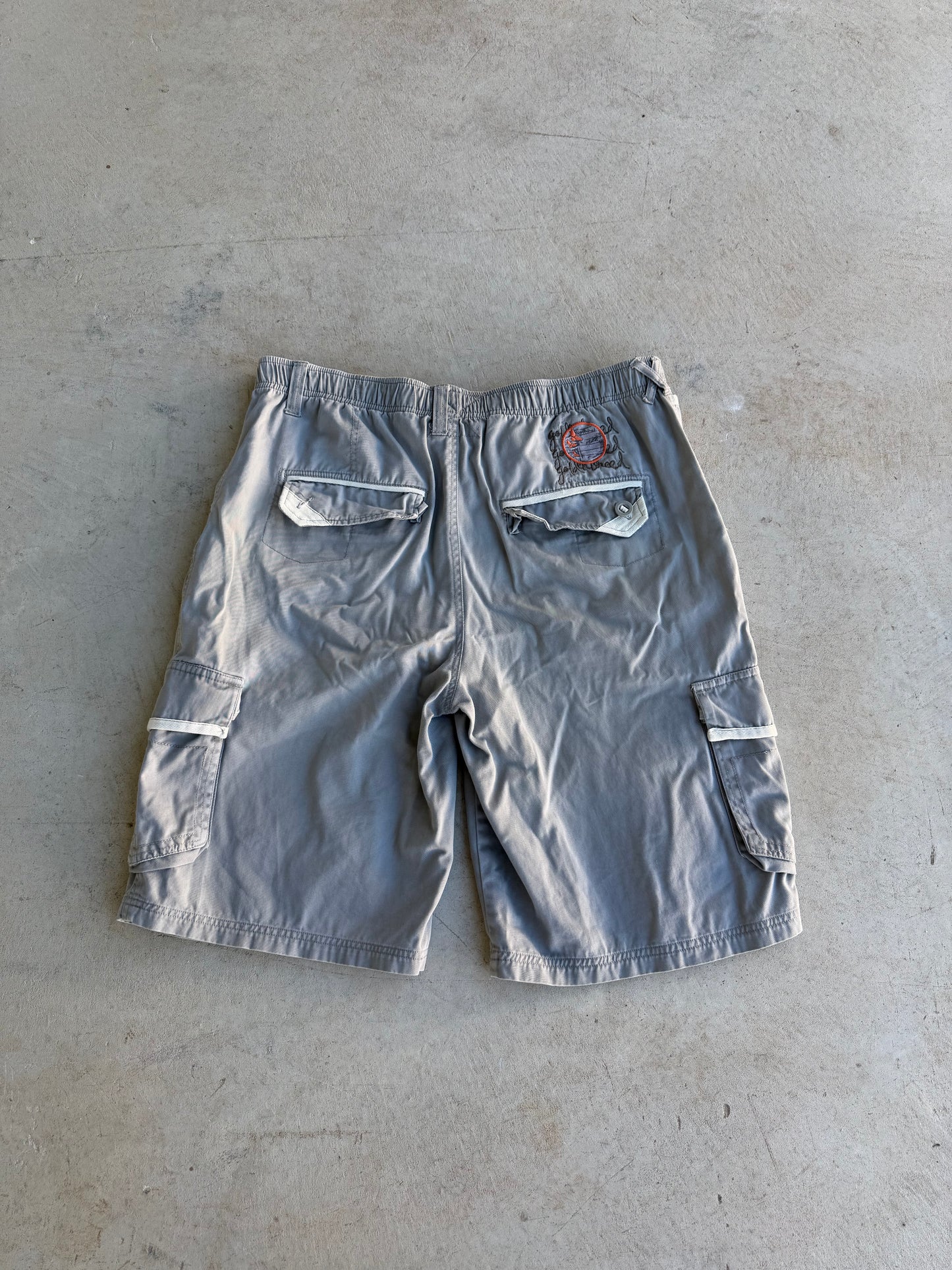 Y2K Golden Breed Cargo Shorts (34)