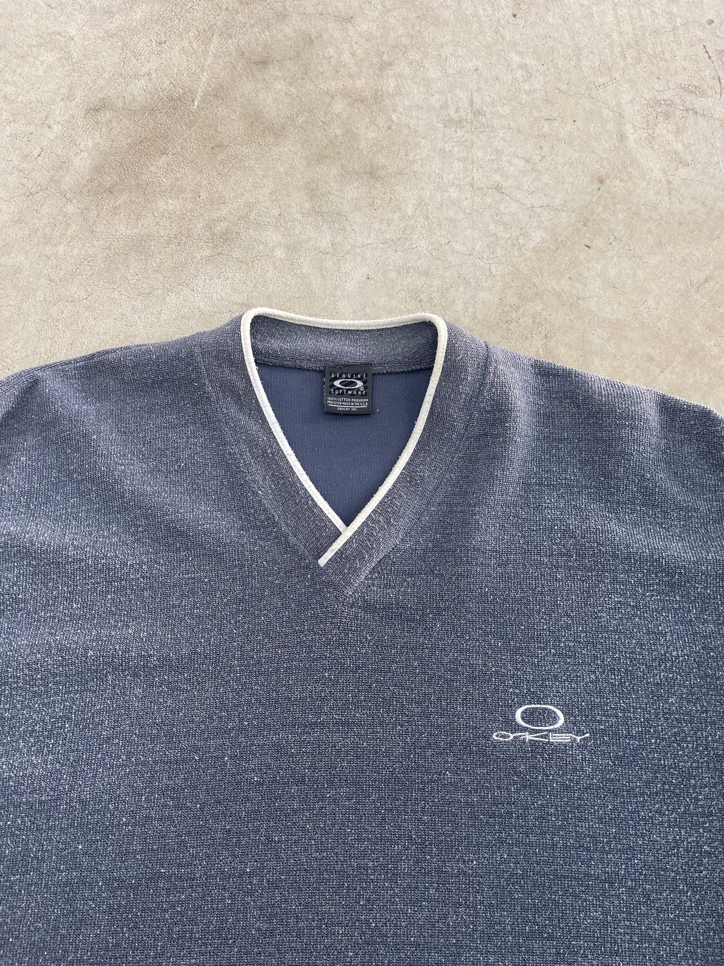 Vintage Oakley V Neck Lightweight Sweater (XL)