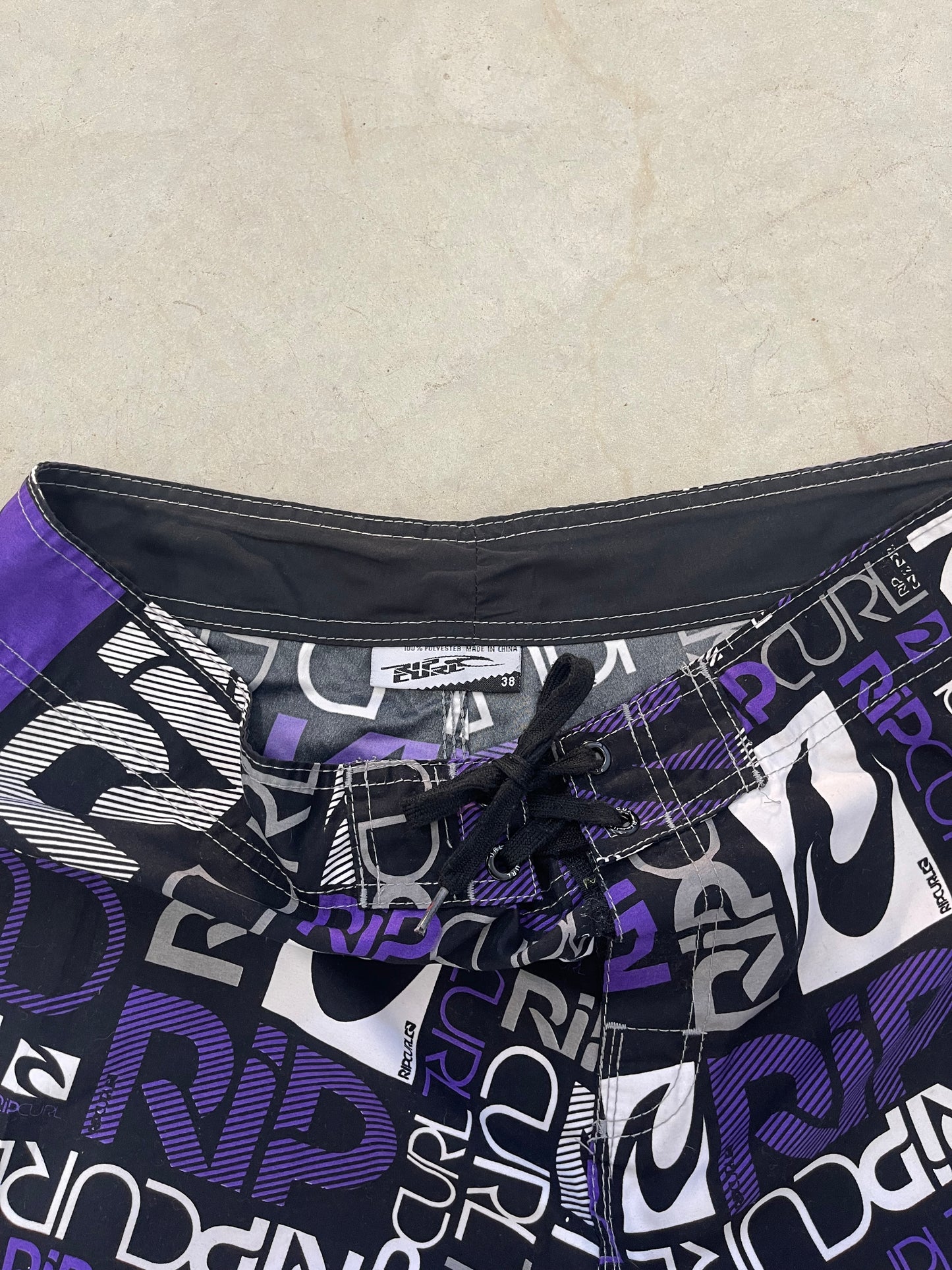 Y2K Rip Curl Boardies (38)