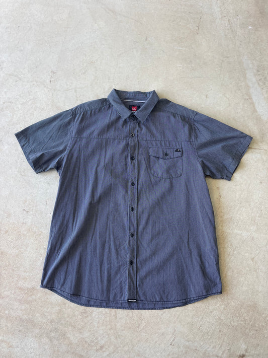 Y2K Quiksilver Short Sleeve Button Up Shirt (XL)