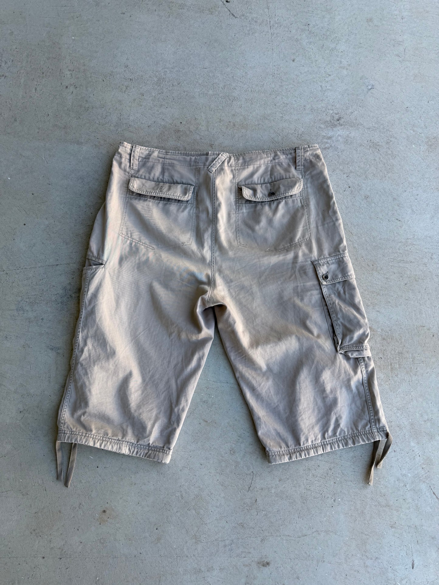 Vintage Nike Cargo Shorts (36)