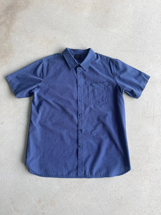 Vintage Oakley Button Up (XL)