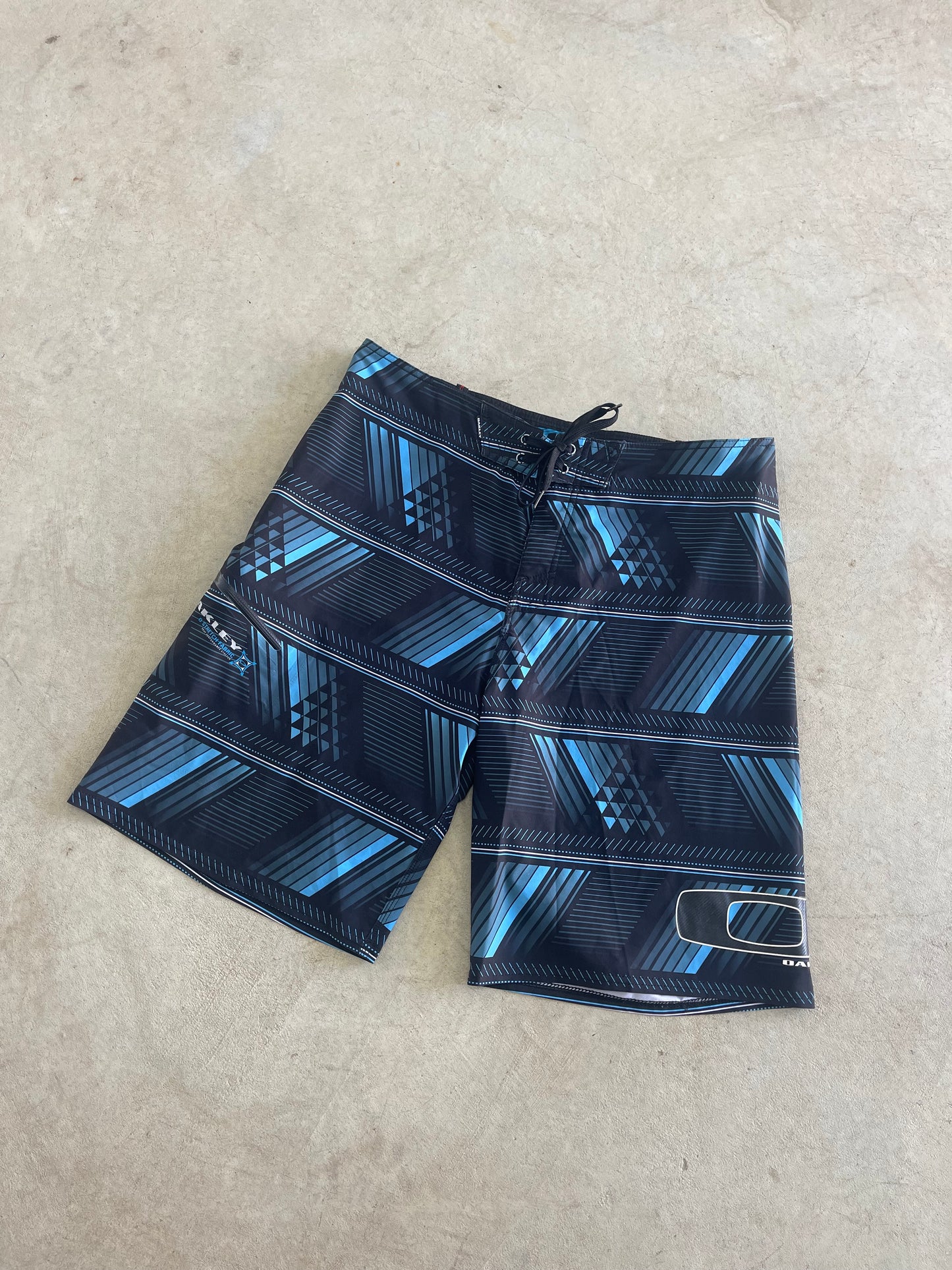 Y2K Oakley Boardies (34)